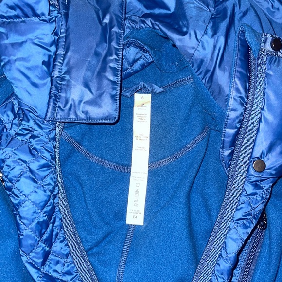 Lululemon jacket with removable hood. So warm and perfect for spring/fall. - Picture 2 of 7